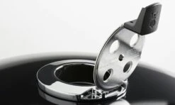 Weber Summit Charcoal Grill -Broil King Geschaft 18501104 rapid fire 1