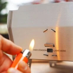 SKOTTI Steckbarer Edelstahl Gasgrill 2.0 Inkl. Tasche -Broil King Geschaft 4260720830363 07 SKOTTI GRILL ANZUENDEN