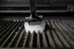 Broil King Eis-Grillbürste -Broil King Geschaft 65679 Eis Reinigungsb rste lifestyle 01