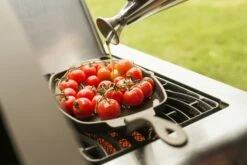 NAPOLEON Gusseiserne Pfanne Mit Holz-Untersetzer (56008) -Broil King Geschaft NAPOLEON PRO Gusseisen Pfanne mit Untersetzer 3