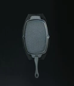 NAPOLEON Gusseiserne Pfanne Mit Holz-Untersetzer (56008) -Broil King Geschaft NAPOLEON PRO Gusseisen Pfanne mit Untersetzer 6