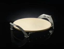 NAPOLEON PRO Pizzastein Mit Halterung Und Spiessen (70002) -Broil King Geschaft NAPOLEON PRO Pizzastein mit Halterung und Spiessen 4