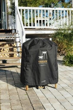 IGNIUM Abdeckhaube Schwarz Vaude -Broil King Geschaft TARAN Grill Abdeckhaube Moodbild Hersteller Ignium