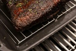 Broil King Gusseisener Multi Roaster -Broil King Geschaft broi 69610 lifestyle 03