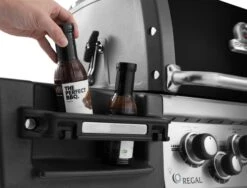 Broil King Regal 490 Inkl. Abdeckhaube, Gussplatte & Wokeinsatz -Broil King Geschaft broilking REGAL 490 SCHWARZ FEATURE 08