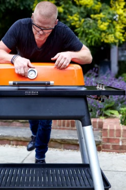 Everdure FURNACE Gasgrill Orange Mit Drei Brennern - Auslaufartikel -Broil King Geschaft everdure Furnace eston Aktion1 1