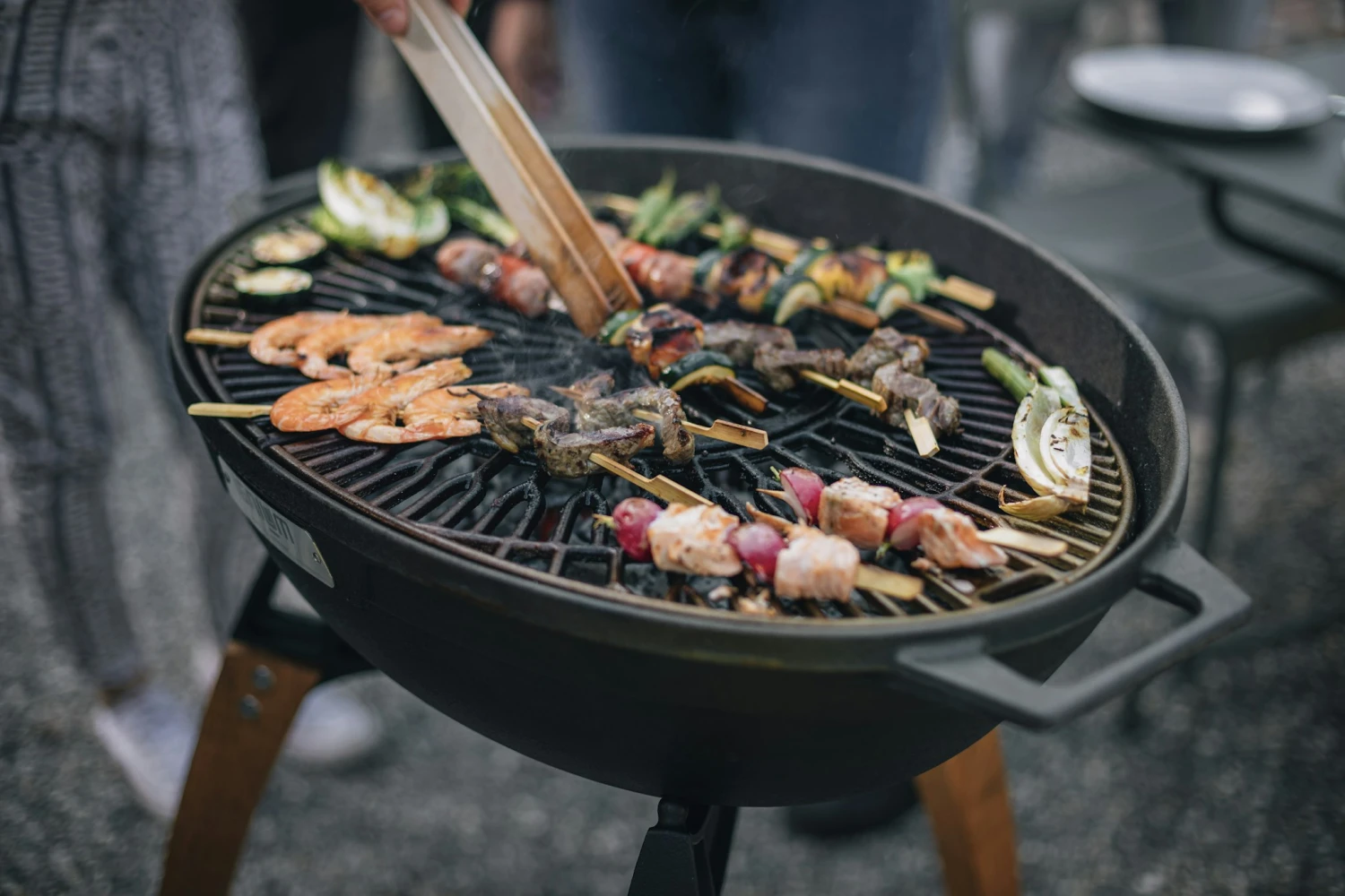 IGNIUM Taran Holzkohle Grill Classic 9 IGNIUM Taran Holzkohle Grill Classic – Bild 9