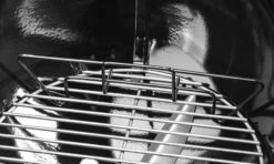 Weber Original Kettle E-5710 -Broil King Geschaft weber kettle5710 14101004 kohlehalter